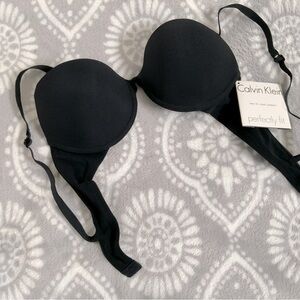 NWT Calvin Klein Plunge Bra 36A
